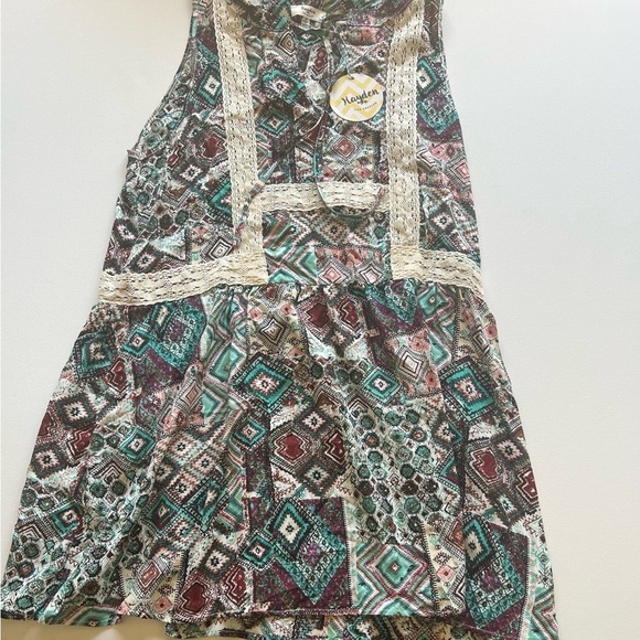 Hayden Dresses & Skirts - Hayden Womens Mini Dress Multicolor Patchwork V Neck Sleeveless Lace Trim Boho M